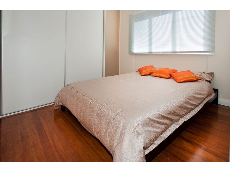 175 Scarborough Road, Scarborough QLD 4020