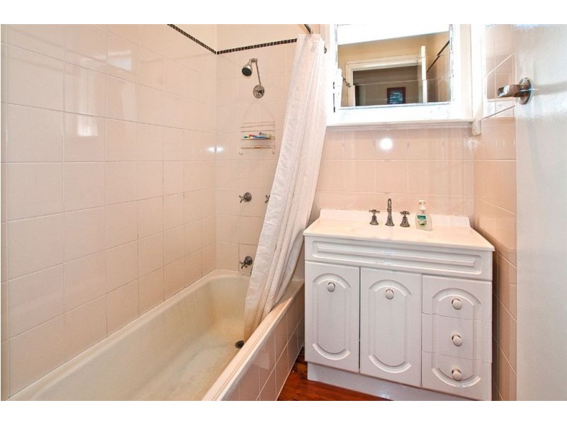 175 Scarborough Road, Scarborough QLD 4020