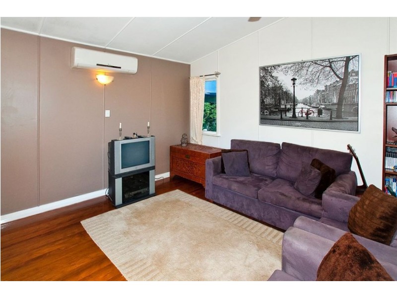 175 Scarborough Road, Scarborough QLD 4020