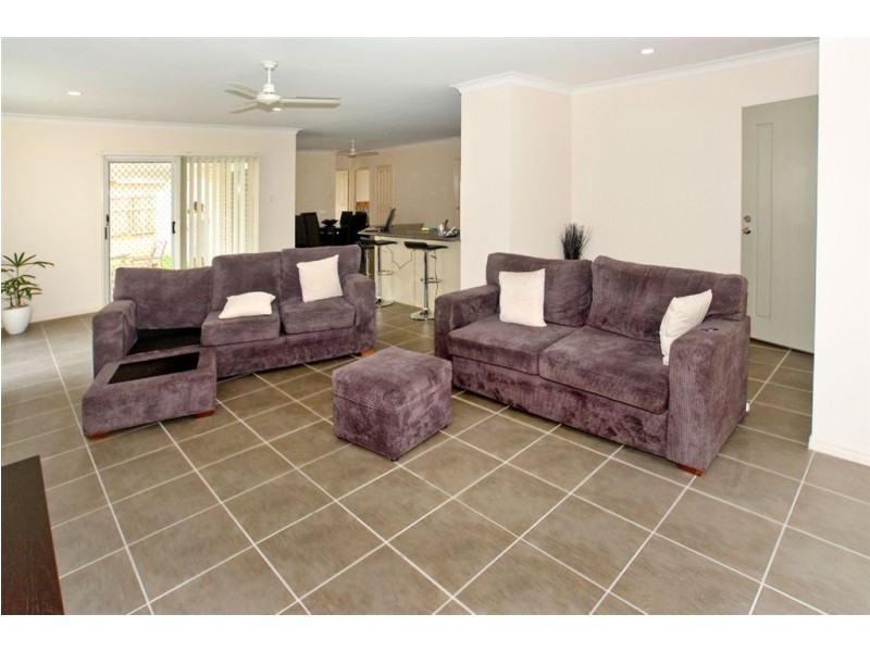 4 Cowper Court, Rothwell QLD 4022
