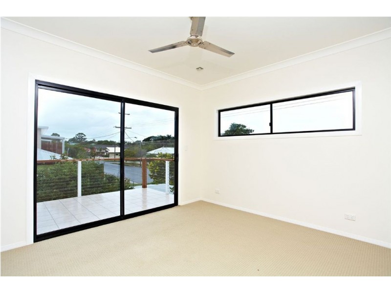 2/64 Georgina Street, Woody Point QLD 4019