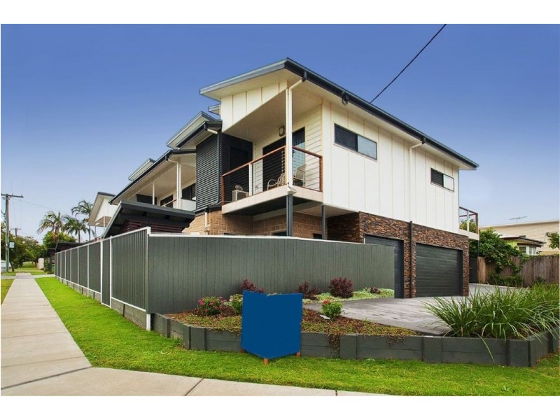 2/64 Georgina Street, Woody Point QLD 4019