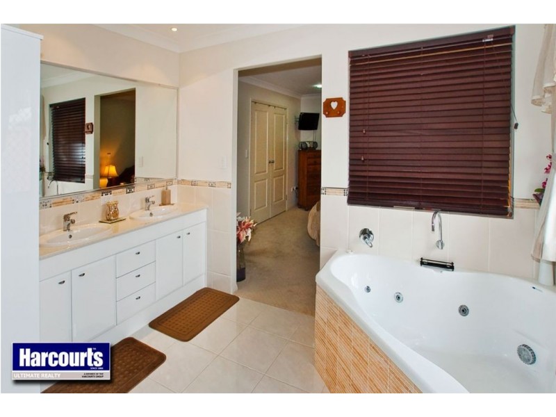 2 Tranquility Drive, Rothwell QLD 4022