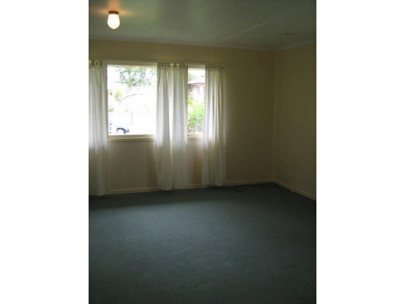 24 Highland Street, Redcliffe QLD 4020