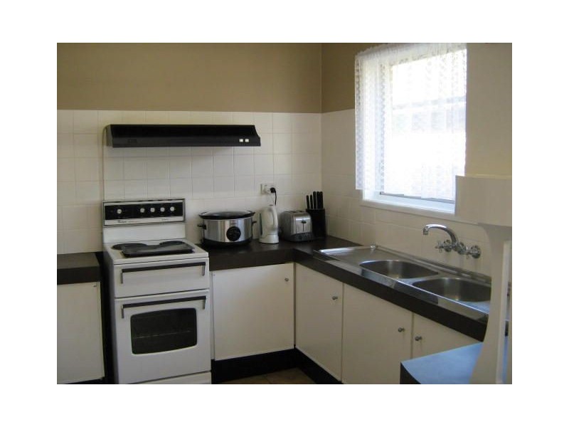 100c Albert St, Margate QLD 4019