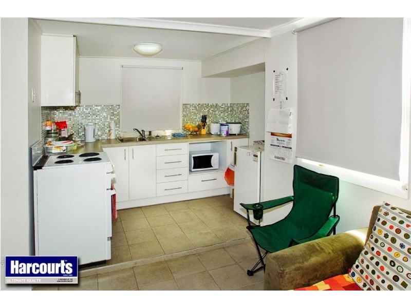 8 Louis Street, Redcliffe QLD 4020