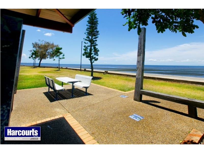 16 Murray Street, Sandgate QLD 4017