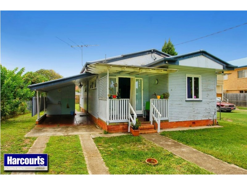 16 Thomas Street, Clontarf QLD 4019