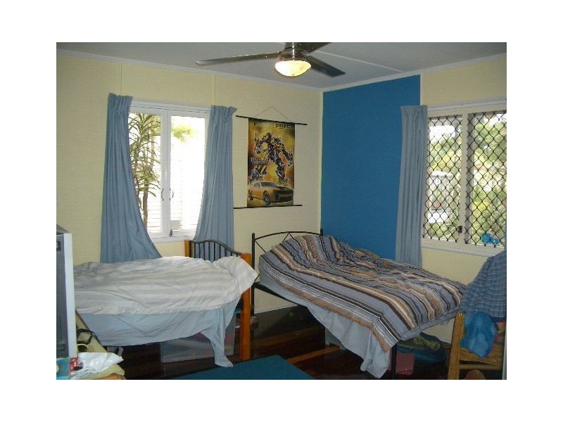 14 Livermore Street, Redcliffe QLD 4020