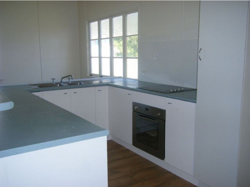 35 Bramble Street, Woody Point QLD 4019