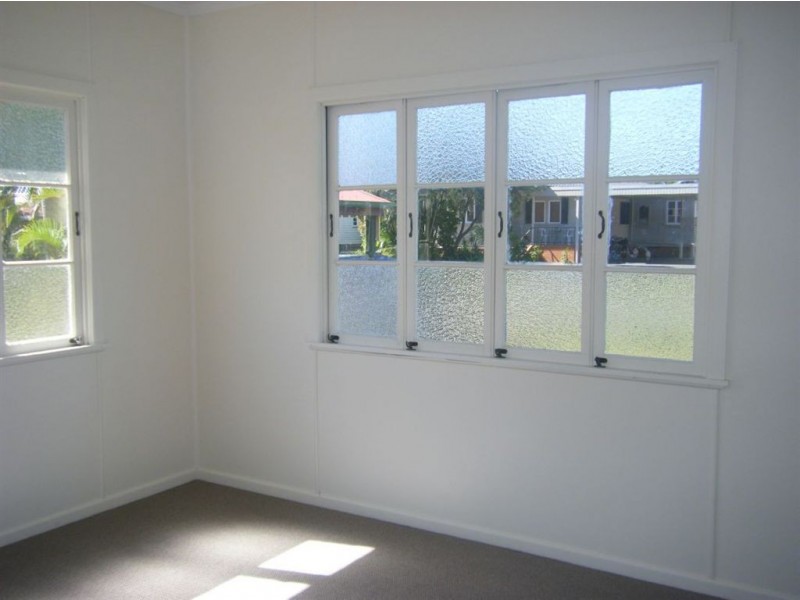 35 Bramble Street, Woody Point QLD 4019