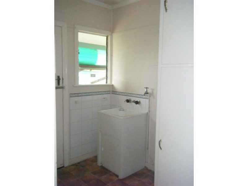 8 Plume Street, Redcliffe QLD 4020