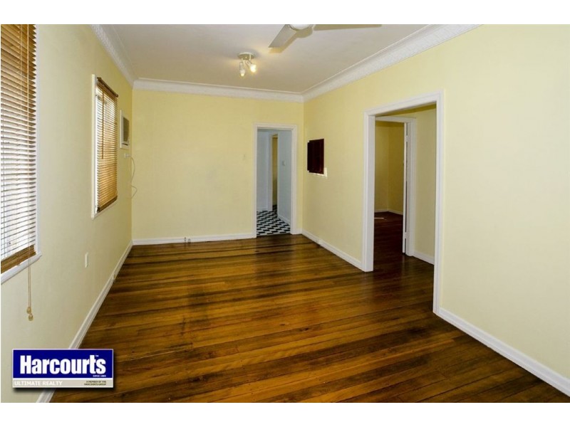 11 Duke Street, Brighton QLD 4017