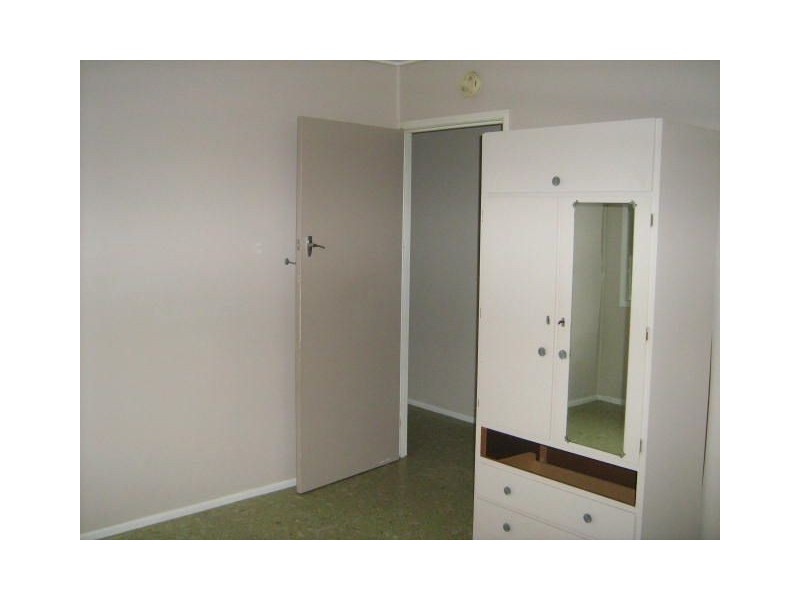 1/6 longland st, Redcliffe QLD 4020