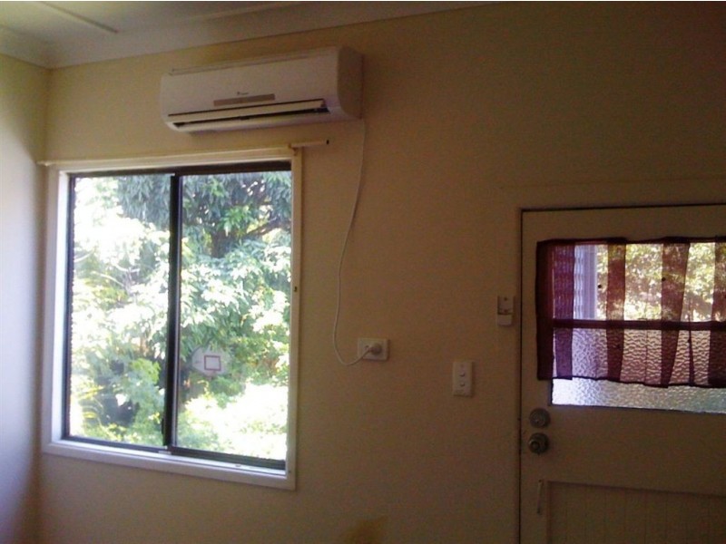 2/8 Louis Street, Redcliffe QLD 4020