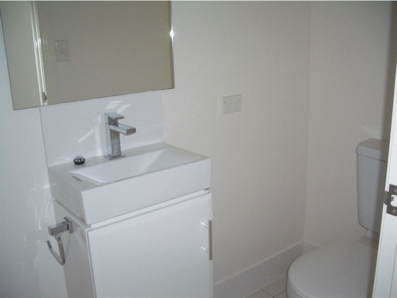 17/75 Sutton Street, Redcliffe QLD 4020