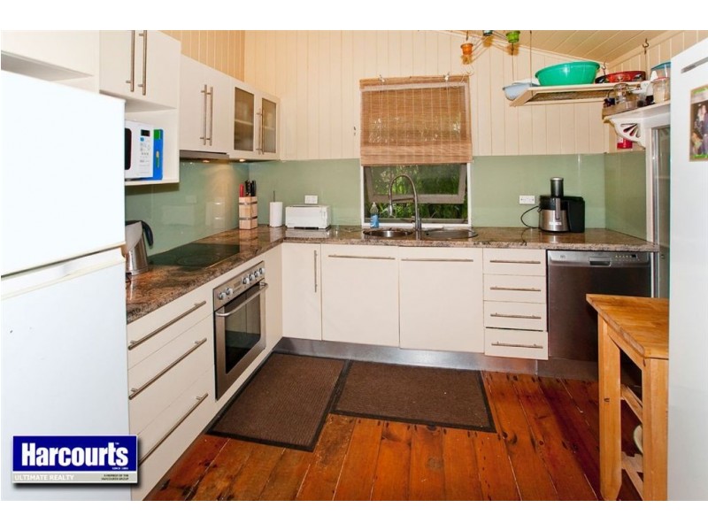 28 Louis Street, Redcliffe QLD 4020