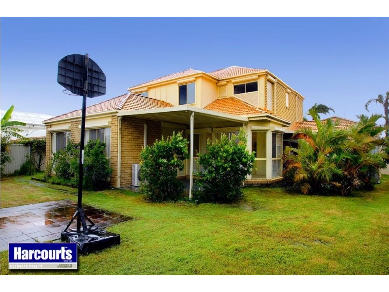 8 Defender Street, Newport QLD 4020