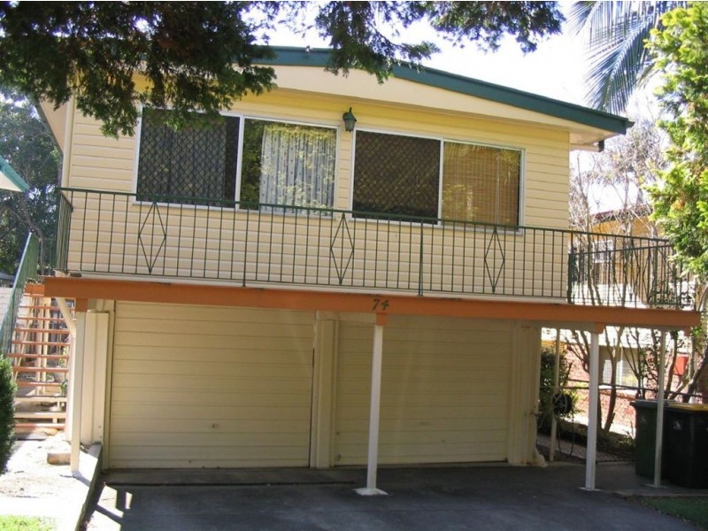 74 Pikett Street, Clontarf QLD 4019
