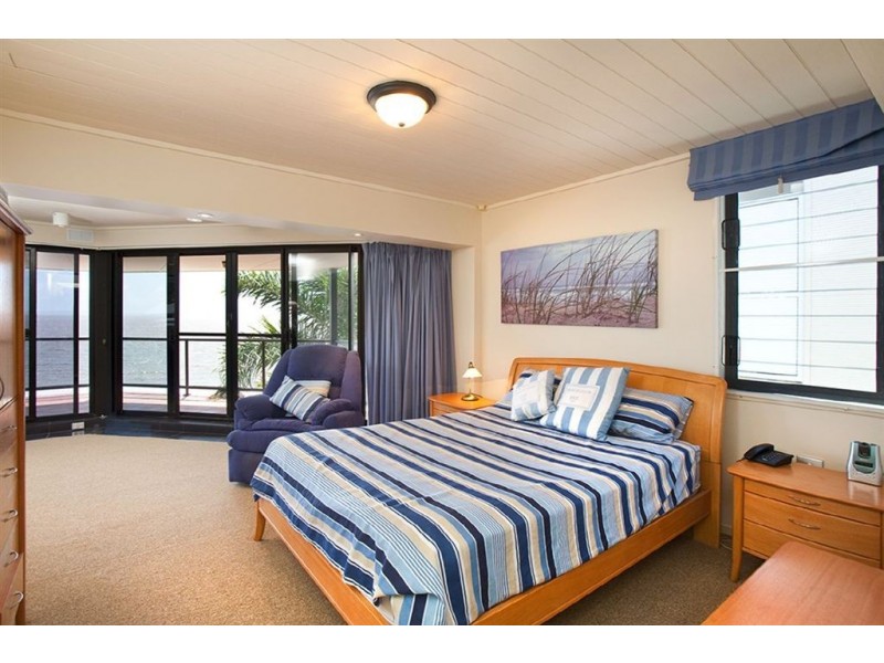 42 Whytecliffe Parade, Woody Point QLD 4019