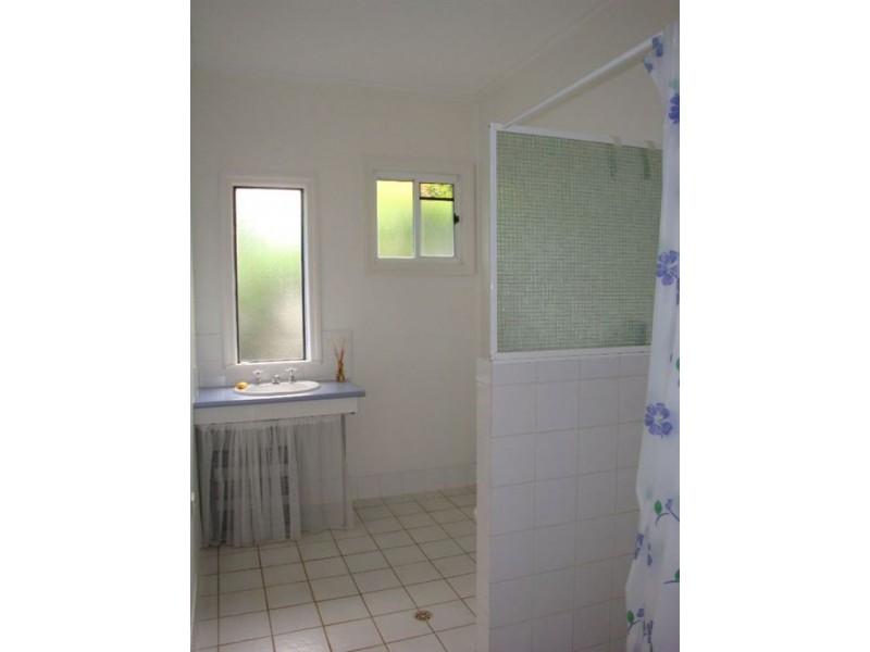 3 Dunns Terrace, Scarborough QLD 4020