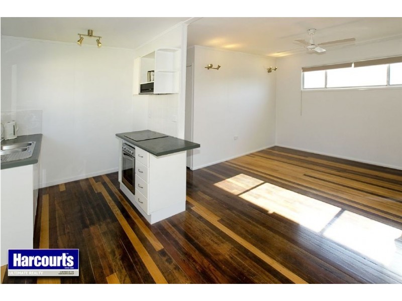 28 Pikett Street, Clontarf QLD 4019