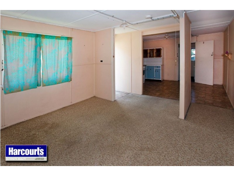 17 Kate Street, Woody Point QLD 4019