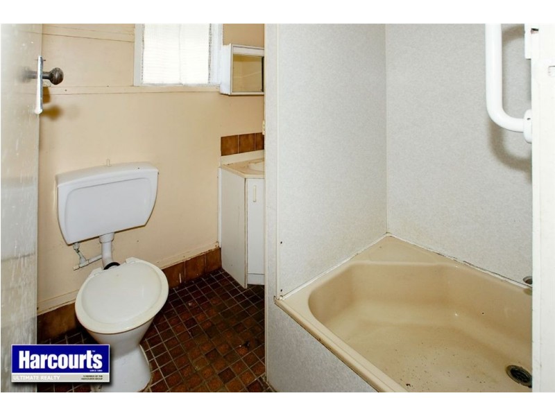 17 Kate Street, Woody Point QLD 4019