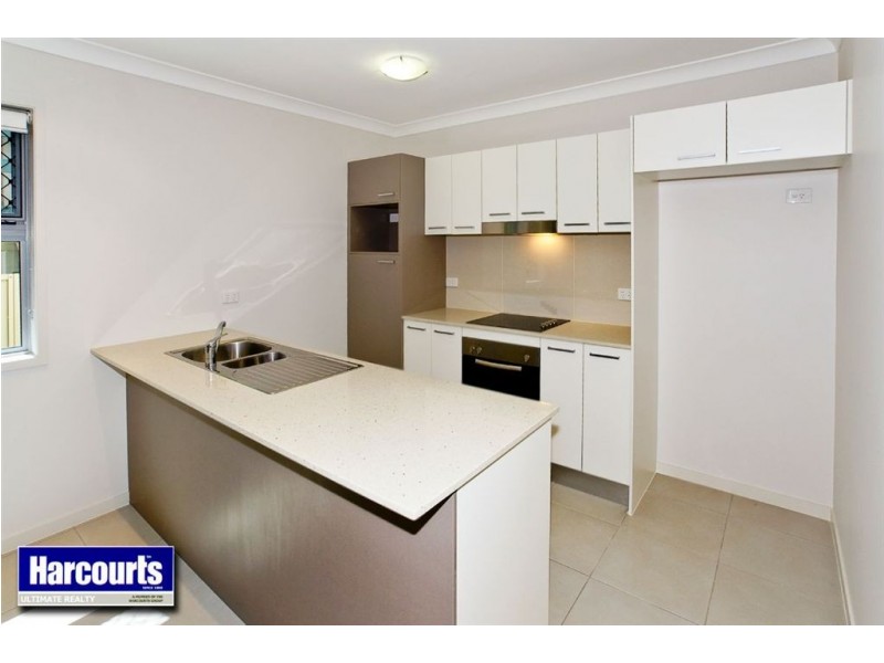 6/8 Griffith Road, Scarborough QLD 4020