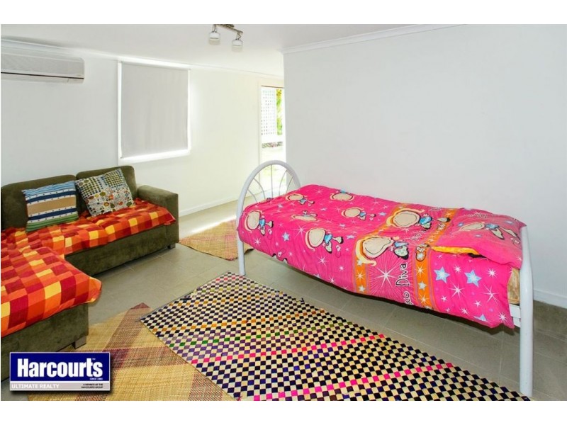 8 Louis Street, Redcliffe QLD 4020