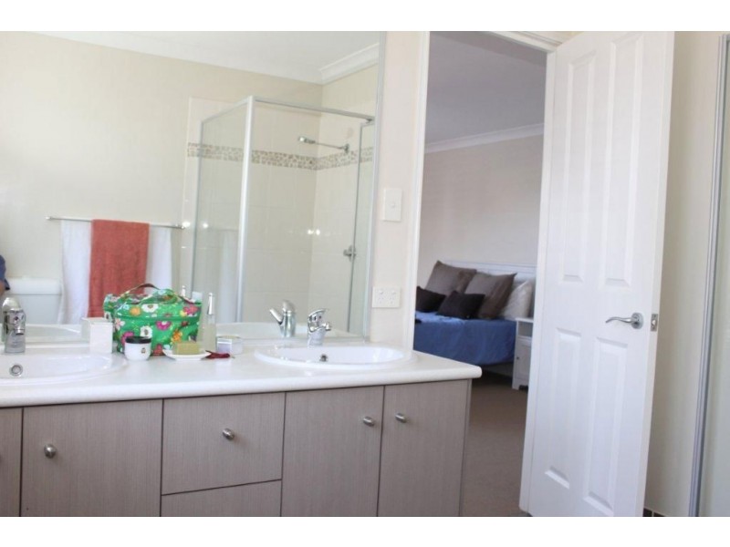 65a Victoria Avenue, Woody Point QLD 4019
