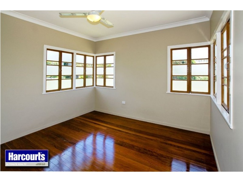 11 Range Avenue, Brighton QLD 4017