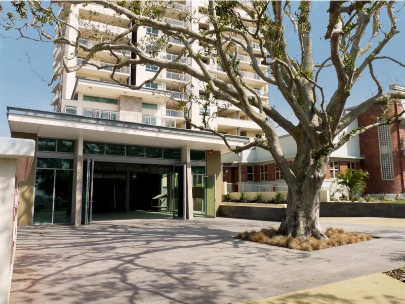 185 Redcliffe Parade, Redcliffe QLD 4020