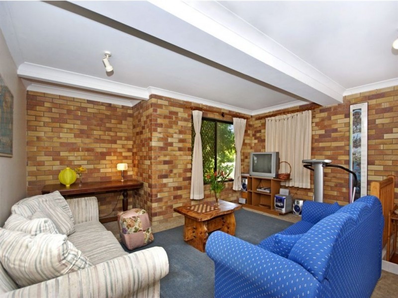 3 Rotary Crescent, Redcliffe QLD 4020