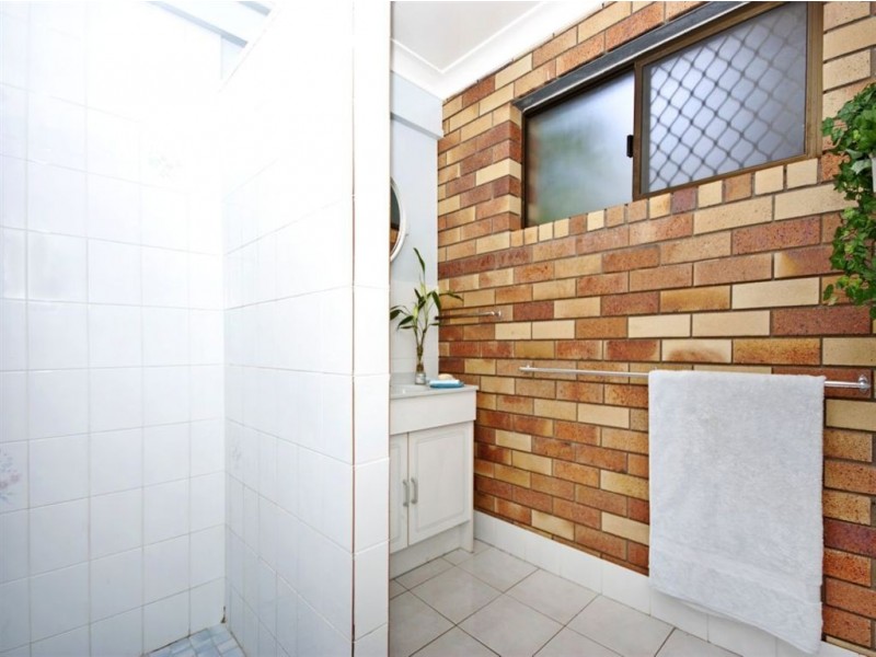 3 Rotary Crescent, Redcliffe QLD 4020