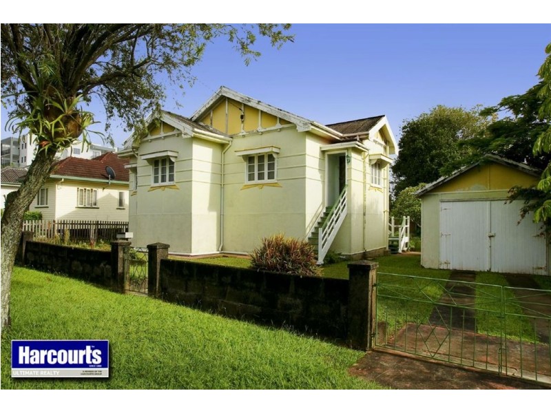 2 Manley Street, Redcliffe QLD 4020