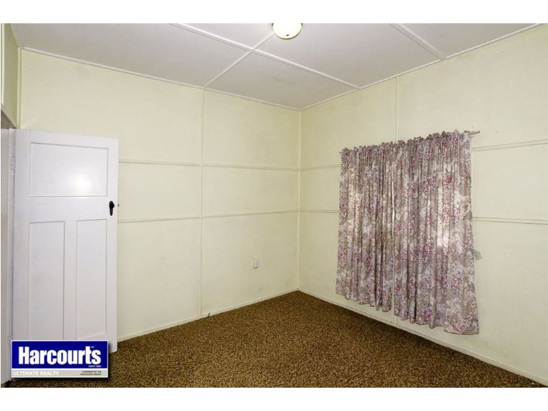 2 Manley Street, Redcliffe QLD 4020