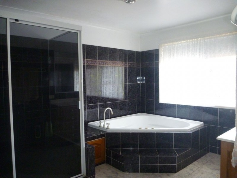 163 Esplanade South, Deception Bay QLD 4508