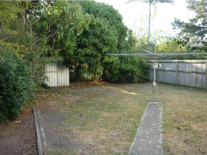 29 Sportsground Street, Redcliffe QLD 4020