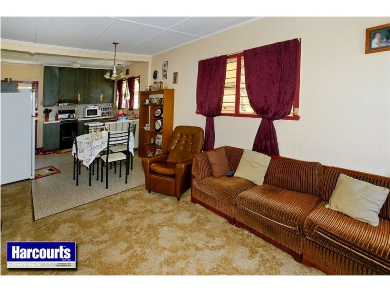 4 Joyce Street, Redcliffe QLD 4020