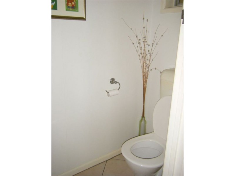 2/14 Dover Road, Redcliffe QLD 4020