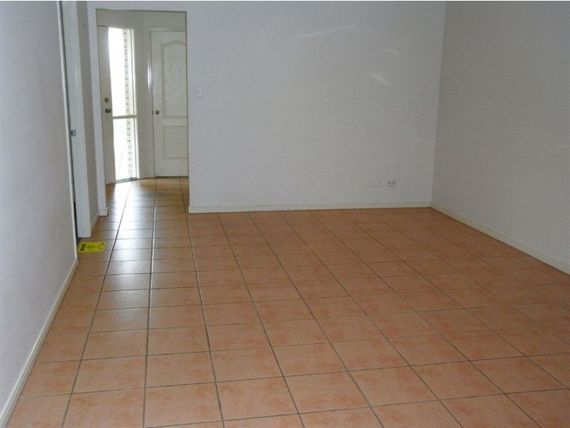 1/11 Lady Bowen Parade, Rothwell QLD 4022