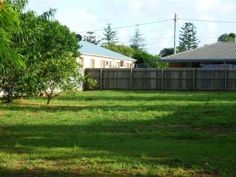 31 Clifford Street, Woody Point QLD 4019