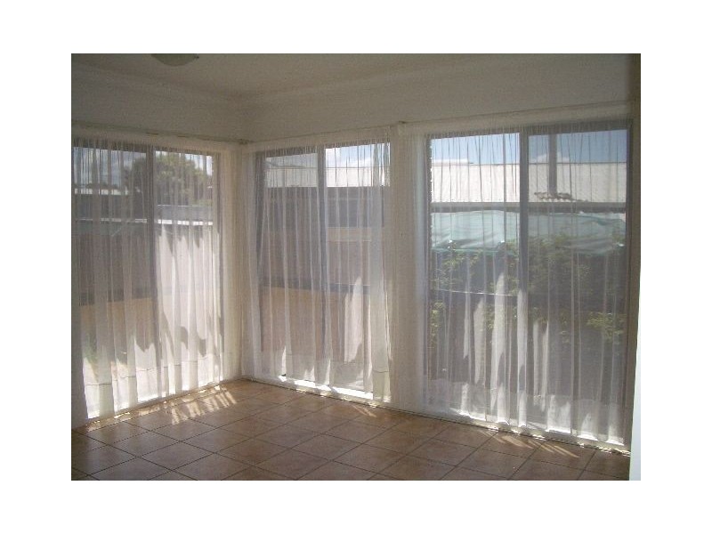 25 Esplanade, Deception Bay QLD 4508