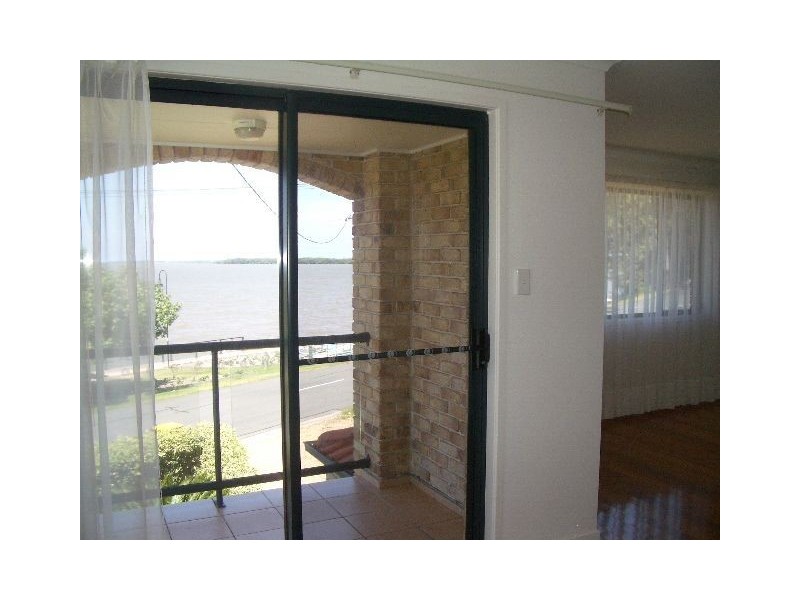 25 Esplanade, Deception Bay QLD 4508