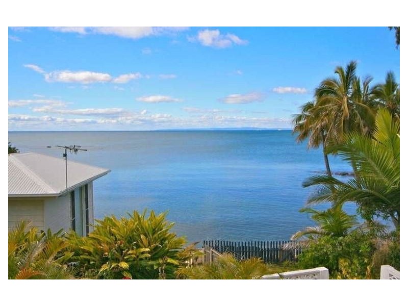 22 Whytecliffe Parade, Woody Point QLD 4019