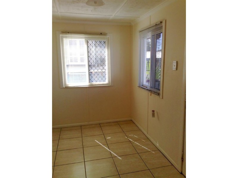 351 Oxley Avenue, Margate QLD 4019