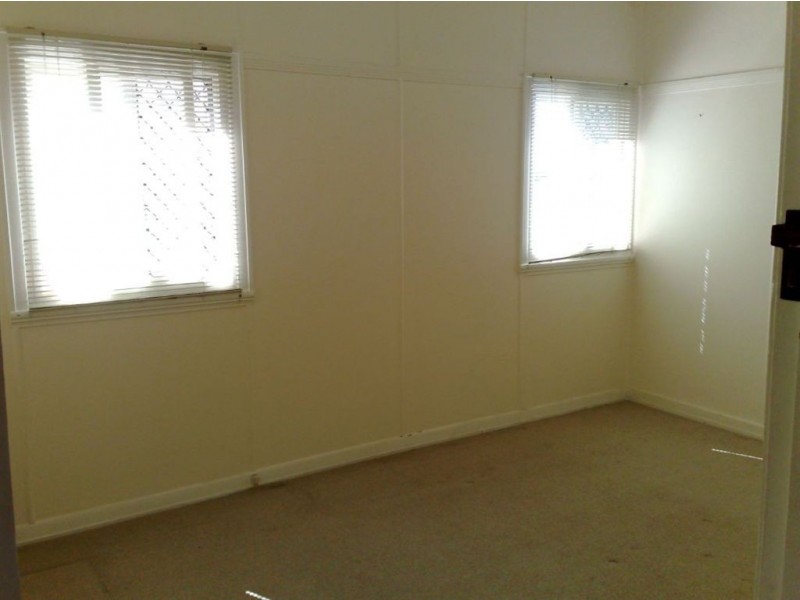 351 Oxley Avenue, Margate QLD 4019