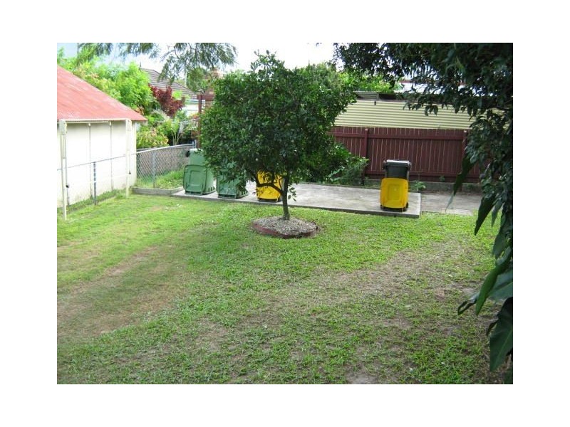 351 Oxley Avenue, Margate QLD 4019