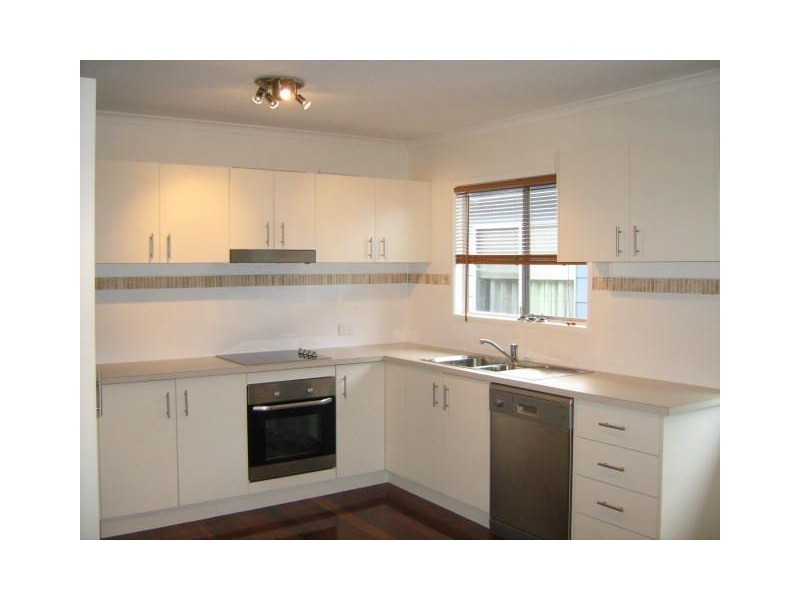 57 Longland Street, Redcliffe QLD 4020